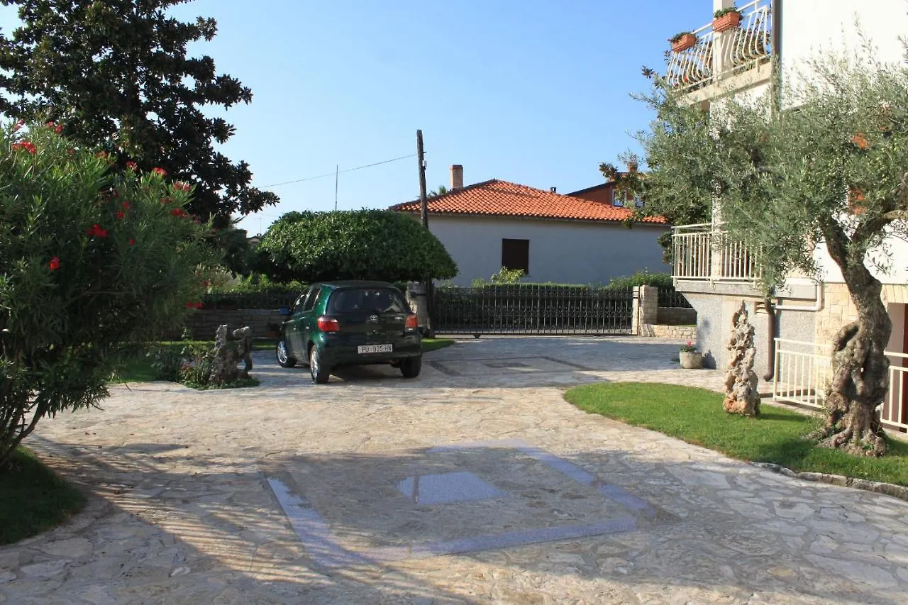 Apartment Umag 7125B 0*,  Chorvatsko